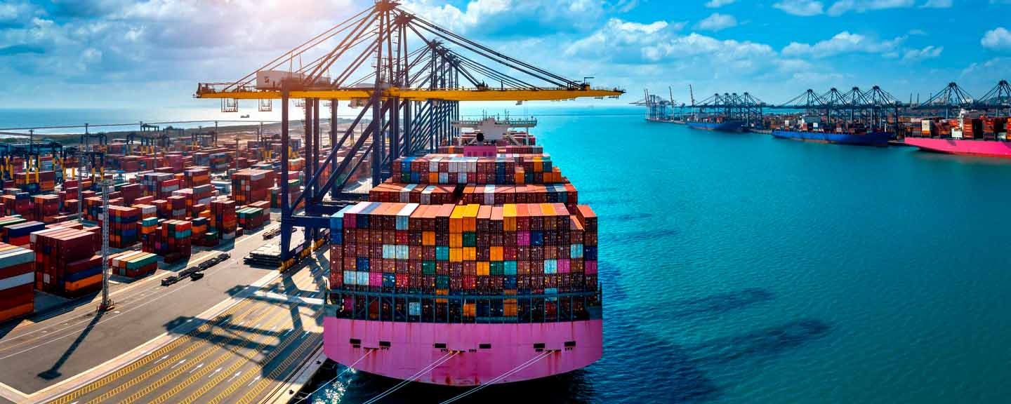 Global Logistics and Freight Market: Importance, Challenges, and the Impact of E-commerce