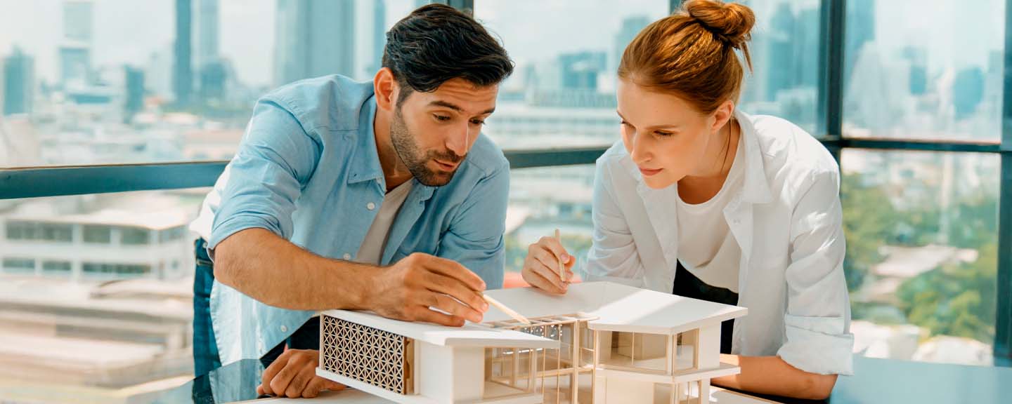 Real Estate Development and Investment: Optimizing Corporate Center Structures for Growth